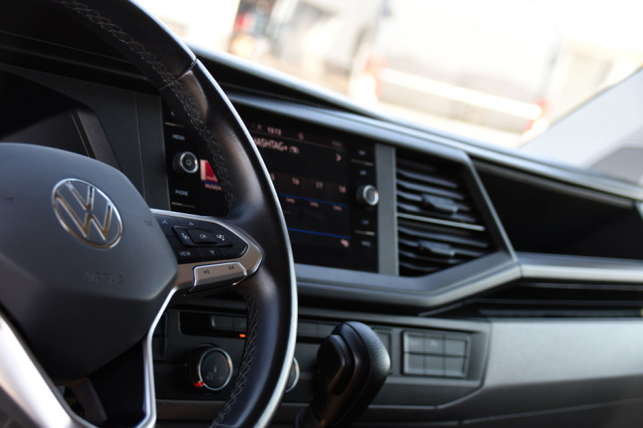 Volkswagen Transporter 2.0 TDI L1H1 30 PB Edition Camera, Cruise, Carplay, 204pk, LED, Multimedia, Automaat, Sensoren,