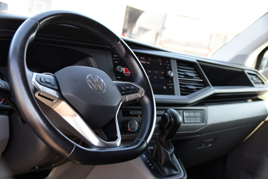 Volkswagen Transporter 2.0 TDI L1H1 30 PB Edition Camera, Cruise, Carplay, 204pk, LED, Multimedia, Automaat, Sensoren,