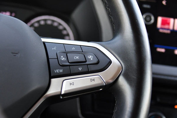 Volkswagen Transporter 2.0 TDI L1H1 30 PB Edition Camera, Cruise, Carplay, 204pk, LED, Multimedia, Automaat, Sensoren,