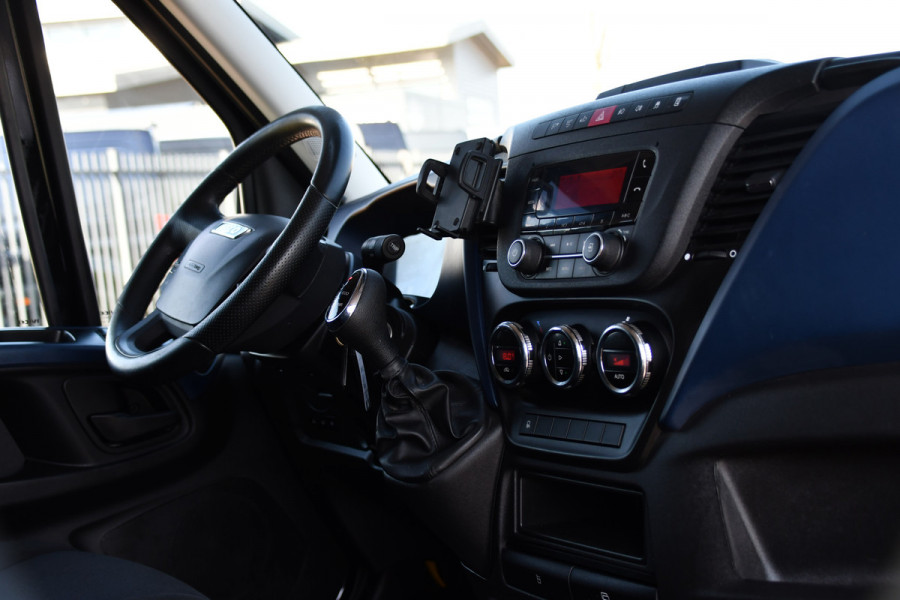 Iveco Daily 35S16V 2.3 352 H3 L PB Edition Camera, Cruise, 3500kg Trekhaak, Automaat, 155pk, Clima, Uniek!