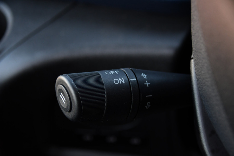 Iveco Daily 35S16V 2.3 352 H3 L PB Edition Camera, Cruise, 3500kg Trekhaak, Automaat, 155pk, Clima, Uniek!