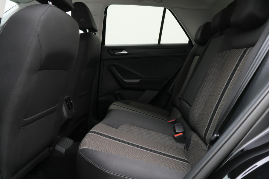 Volkswagen T-Roc 1.0 TSI Style Business ACC, Climate, Apple Carplay, Lane Assist, PDC