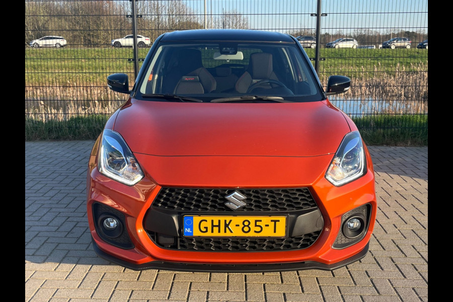 Suzuki Swift 1.4 Sport Smart Hybrid | Camera | KeyLess | CarPlay | 8000KM |