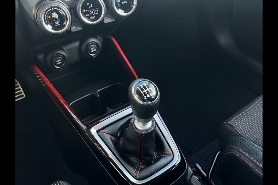 Suzuki Swift 1.4 Sport Smart Hybrid | Camera | KeyLess | CarPlay | 8000KM |