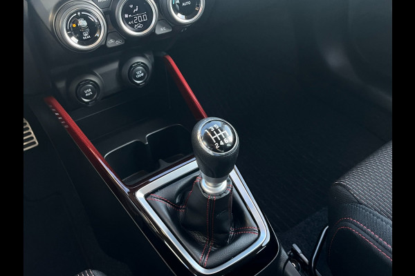 Suzuki Swift 1.4 Sport Smart Hybrid | Camera | KeyLess | CarPlay | 8000KM |