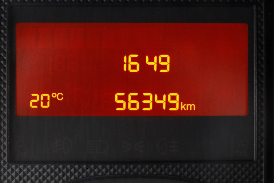 Opel Movano 2.2D 140pk Bakwagen met laadklep 1.060kg laadvermogen 08-2023