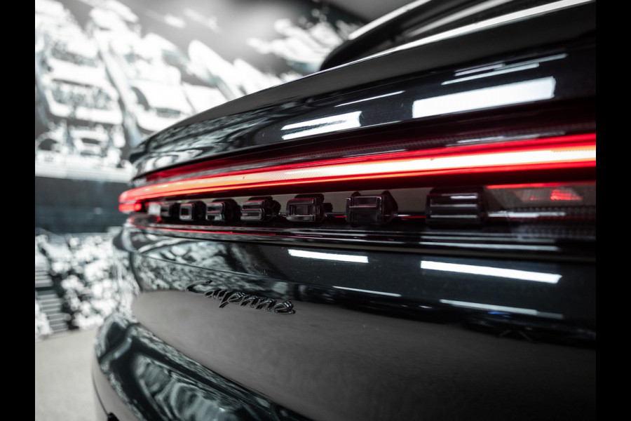 Porsche Cayenne Coupé 3.0 E-Hybrid Black Edition | Sportuitlaat | Stoelverwarming en verkoeling | Sport Chrono |