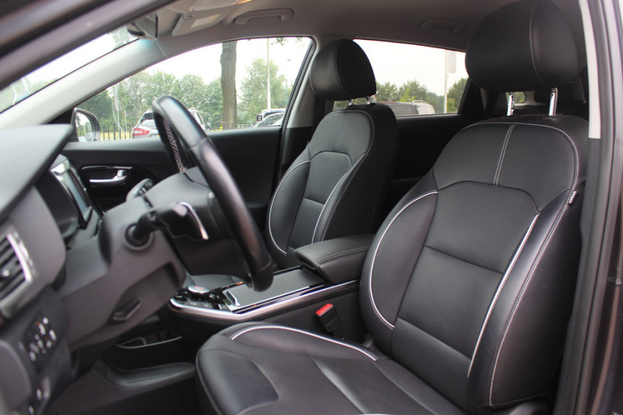 Kia e-Niro ExecutiveLine 64 kWh / SoH 91% / Warmtepomp / Trekhaak / Camera / Leder / Keyless / Stoelventilatie / Navigatie / Dodehoek / DAB / Cruise Control