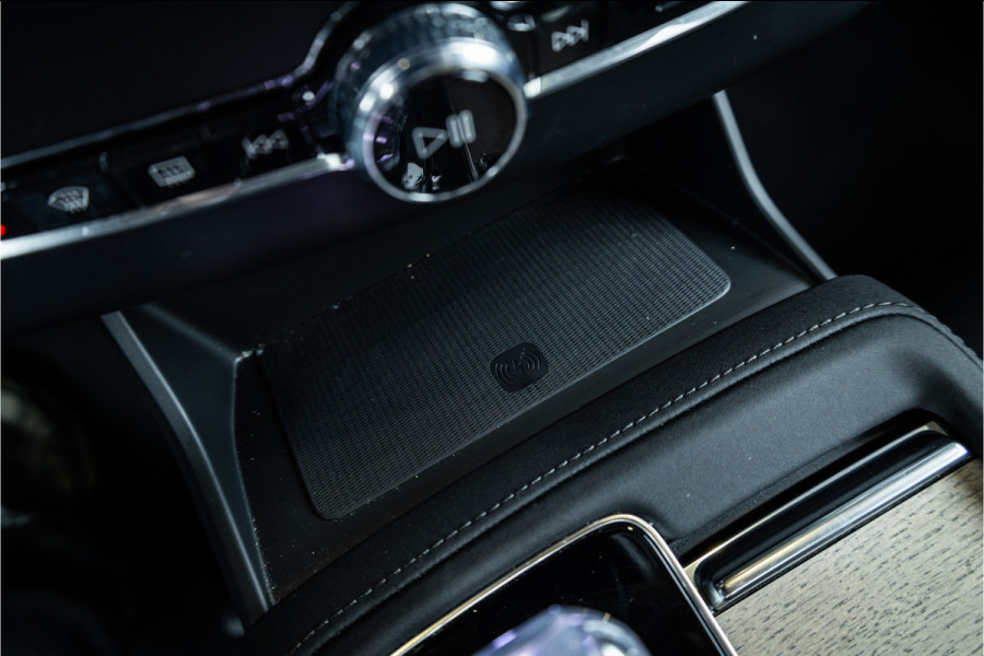 Volvo XC90 2.0 T8 Plug-in hybrid AWD Ultra Dark - Panorama | Luchtvering | H&K | Memory | 360 Camera