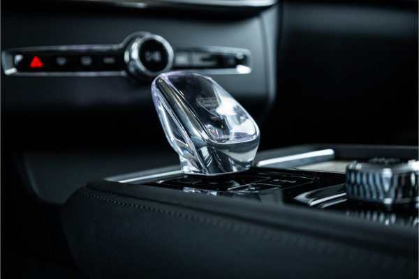 Volvo XC90 2.0 T8 Plug-in hybrid AWD Ultra Dark - Panorama | Luchtvering | H&K | Memory | 360 Camera