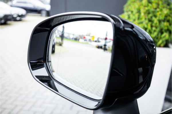 Volvo XC90 2.0 T8 Plug-in hybrid AWD Ultra Dark - Panorama | Luchtvering | H&K | Memory | 360 Camera