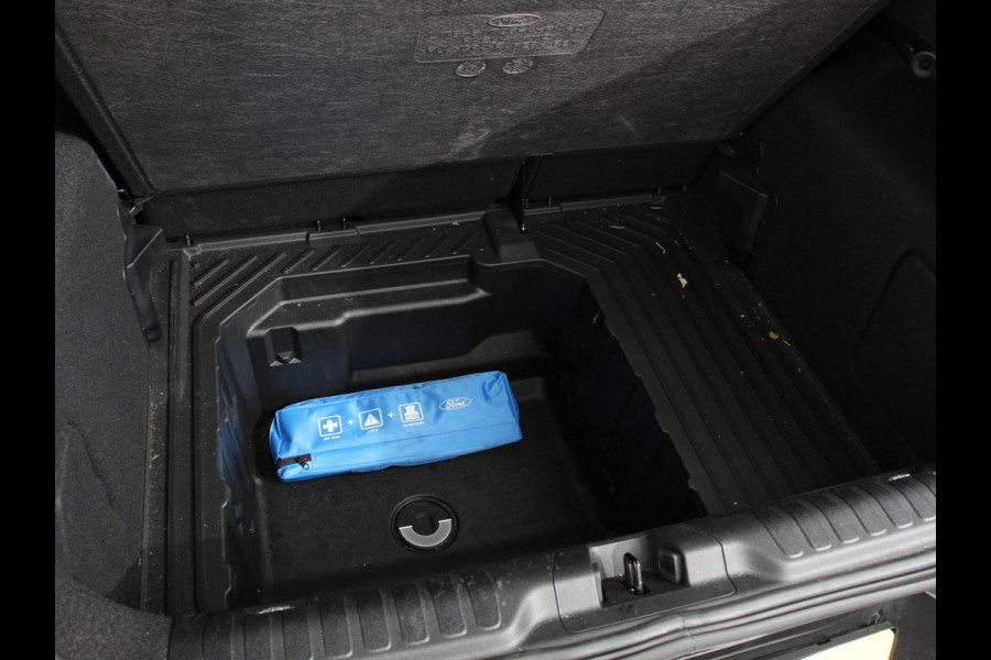 Ford Puma 1.0 EcoBoost Automaat Titanium | Climate control | LED | Verwarmde voorstoelen | Parkeersensor achter | Cruise control | Stuurverwarming | Navigatie | Lane assist | Apple Carplay / Android auto