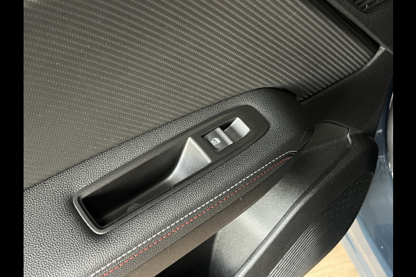 Renault Captur 1.3 TCe 140 R.S. Line | Stoel, Stuur & Voorruitverwarming | Navi | Camera | Carplay | 100% Renault Dealer Onderhouden!