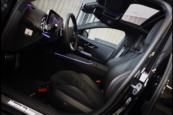 Mercedes-Benz E-Klasse 400 e 4MATIC AMG 53 Look / Hyperscreen / Burmester 4D / Head Up / 360 Camera / Luchtvering / Pano / 21 Inch