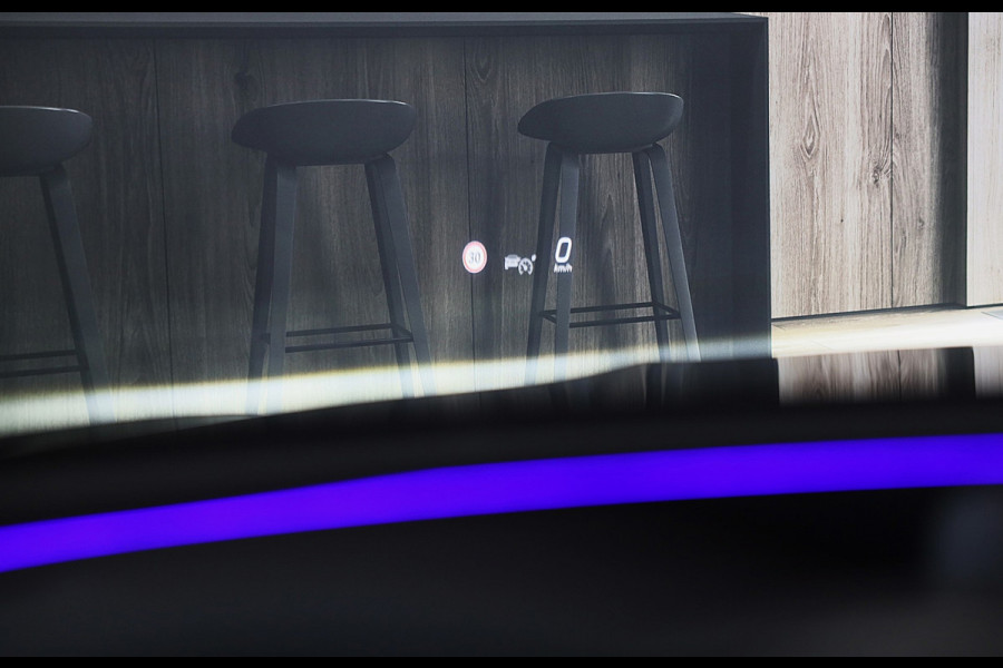 Mercedes-Benz E-Klasse 400 e 4MATIC AMG 53 Look / Hyperscreen / Burmester 4D / Head Up / 360 Camera / Luchtvering / Pano / 21 Inch