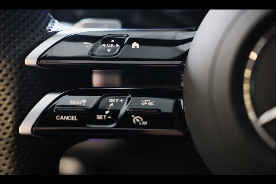 Mercedes-Benz E-Klasse 400 e 4MATIC AMG 53 Look / Hyperscreen / Burmester 4D / Head Up / 360 Camera / Luchtvering / Pano / 21 Inch