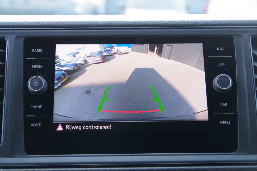 Volkswagen Crafter 35 2.0 TDI L3H2 177PK AUT. 2X ERGO ACTIVE GEVEERDE STOEL, LEDER, CAMERA, CRUISE, VOORRUIT VERWARMING, APPLE CARPLAY, ANDROID AUT
