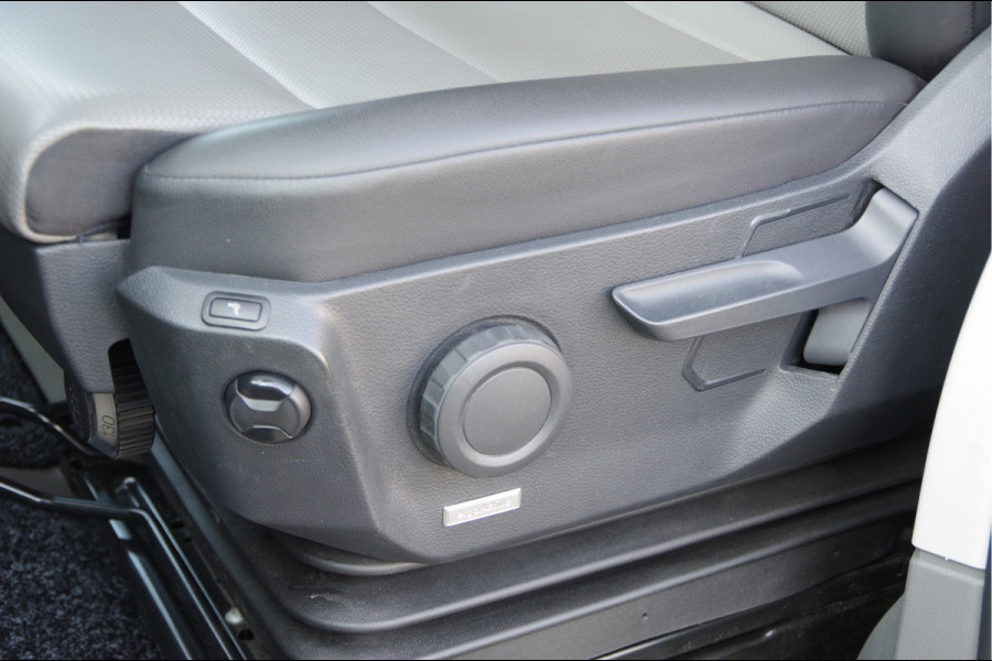 Volkswagen Crafter 35 2.0 TDI L3H2 177PK AUT. 2X ERGO ACTIVE GEVEERDE STOEL, LEDER, CAMERA, CRUISE, VOORRUIT VERWARMING, APPLE CARPLAY, ANDROID AUT