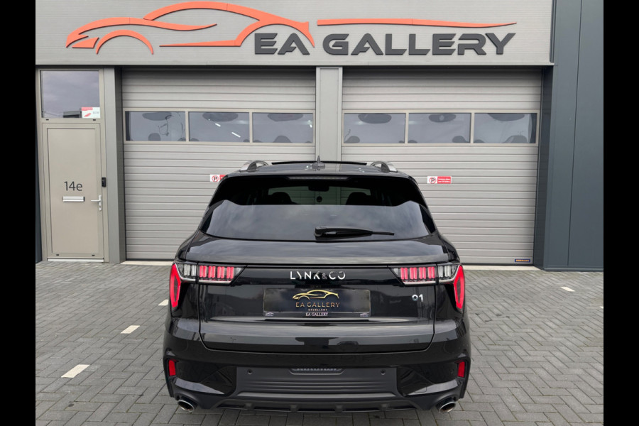 Lynk & Co 01 1.5 bomvol Black Edition 261PK 360°Camera Zwarte hemel