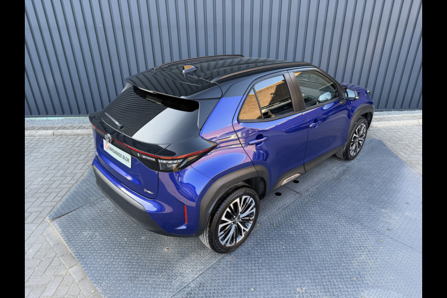 Toyota Yaris Cross 1.5 Hybrid 130 Executive / Bi tone | BSM | Head-up display | PDC V+A | Rijklaar!!