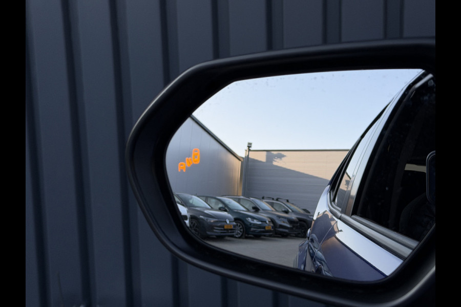 Toyota Yaris Cross 1.5 Hybrid 130 Executive / Bi tone | BSM | Head-up display | PDC V+A | Rijklaar!!