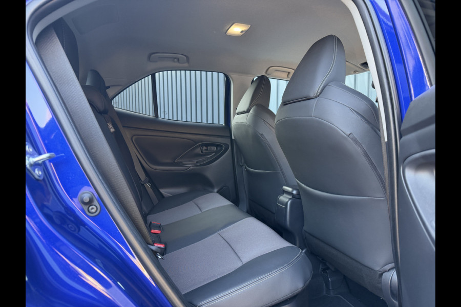 Toyota Yaris Cross 1.5 Hybrid 130 Executive / Bi tone | BSM | Head-up display | PDC V+A | Rijklaar!!