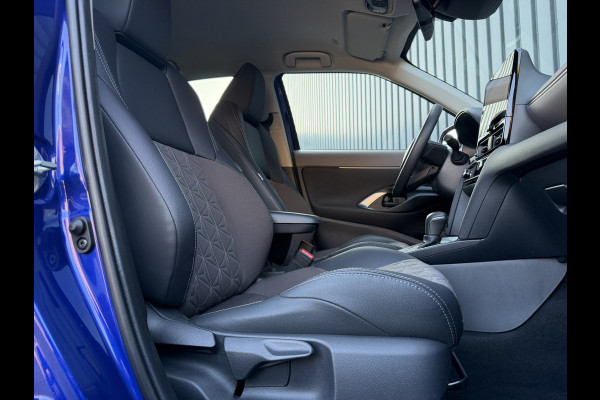Toyota Yaris Cross 1.5 Hybrid 130 Executive / Bi tone | BSM | Head-up display | PDC V+A | Rijklaar!!