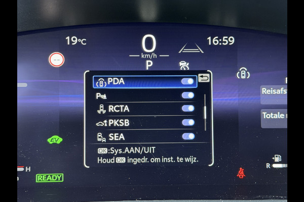 Toyota Yaris Cross 1.5 Hybrid 130 Executive / Bi tone | BSM | Head-up display | PDC V+A | Rijklaar!!