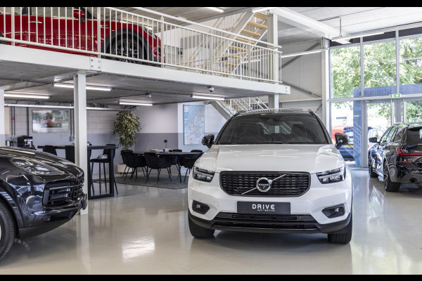 Volvo XC40 1.5 T4 Recharge R-Design |Pano|H/K|Winterpakket|360Cam|Crystal White