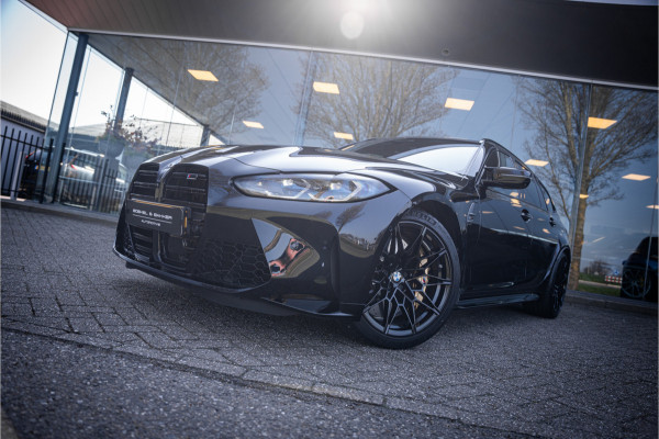 BMW 3 Serie Touring M3 xDrive Competition ** M Drivers ** Ceramic ** Carbon ** NP184K Laser ** Live dashboard **NL AUTO**