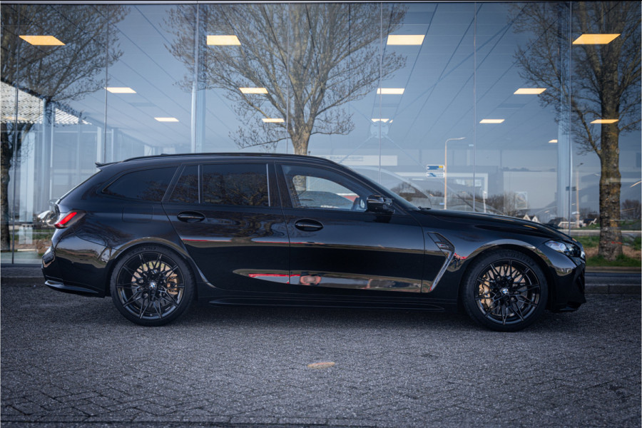 BMW 3 Serie Touring M3 xDrive Competition ** M Drivers ** Ceramic ** Carbon ** NP184K Laser ** Live dashboard **NL AUTO**
