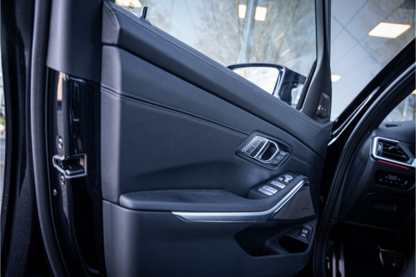 BMW 3 Serie Touring M3 xDrive Competition ** M Drivers ** Ceramic ** Carbon ** NP184K Laser ** Live dashboard **NL AUTO**