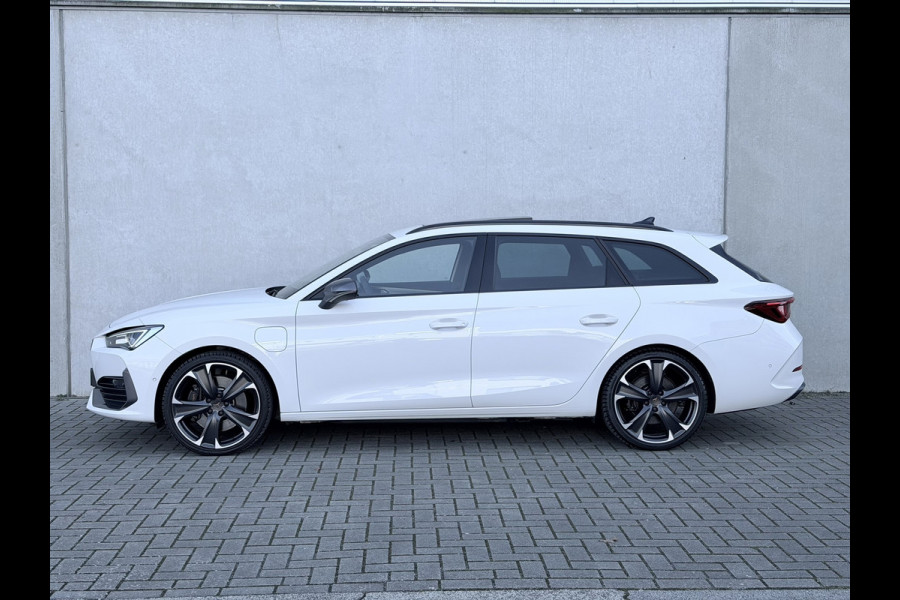 CUPRA Leon Sportstourer 1.4 e-Hybrid VZ Copper Edition Pano 19''