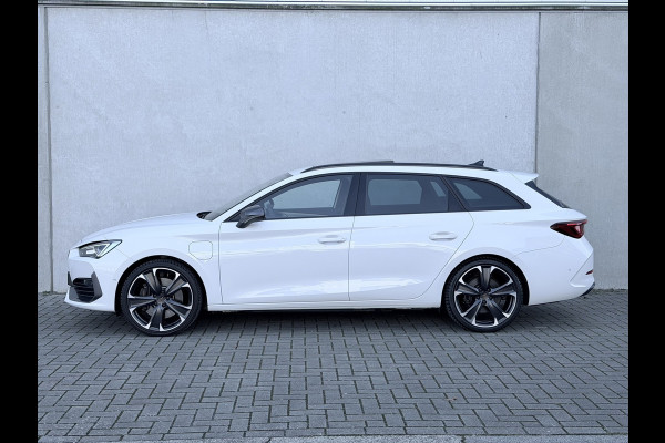 CUPRA Leon Sportstourer 1.4 e-Hybrid VZ Copper Edition Pano 19''