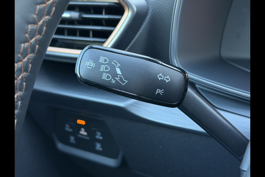 CUPRA Leon Sportstourer 1.4 e-Hybrid VZ Copper Edition Pano 19''