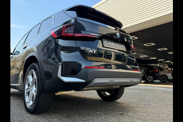 BMW X1 SDrive18i / Navi / Widescreen / Cruise / Climate / Camera / Side assist / Stoelmassage / 18".
