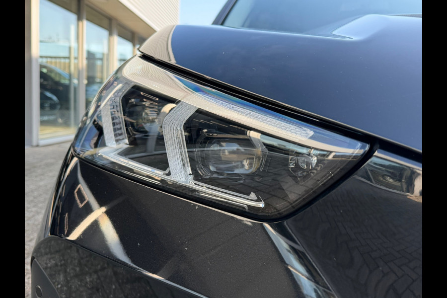 BMW X1 SDrive18i / Navi / Widescreen / Cruise / Climate / Camera / Side assist / Stoelmassage / 18".