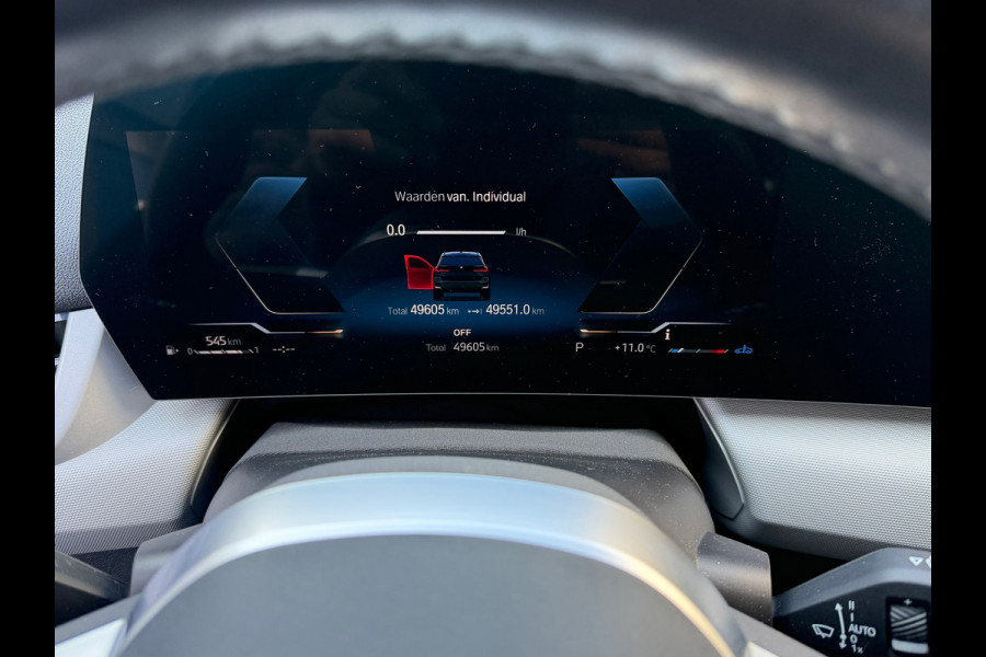 BMW X1 SDrive18i / Navi / Widescreen / Cruise / Climate / Camera / Side assist / Stoelmassage / 18".