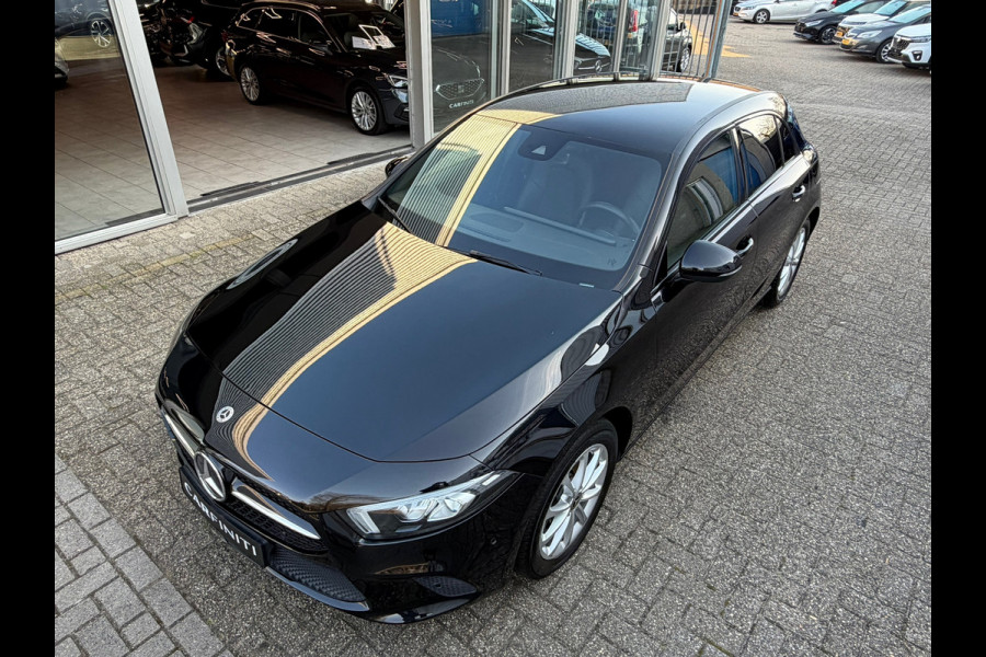 Mercedes-Benz A-Klasse 250 e Luxury 218 Pk / Navi / Cruise / Camera / Sfeerverlichting / Camera / 17".