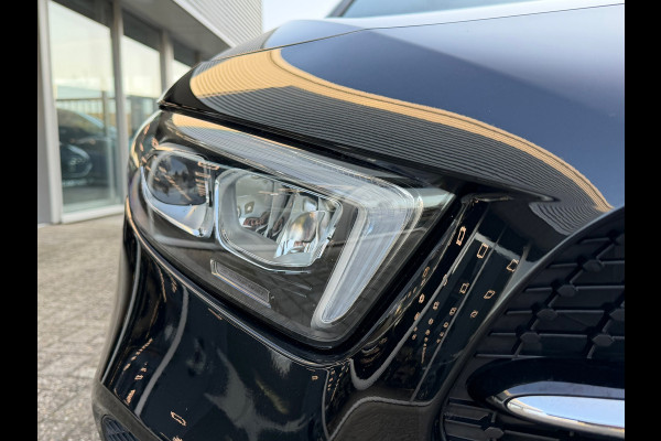 Mercedes-Benz A-Klasse 250 e Luxury 218 Pk / Navi / Cruise / Camera / Sfeerverlichting / Camera / 17".