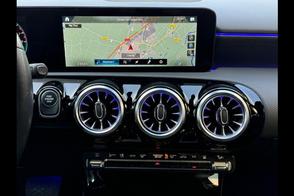 Mercedes-Benz A-Klasse 250 e Luxury 218 Pk / Navi / Cruise / Camera / Sfeerverlichting / Camera / 17".