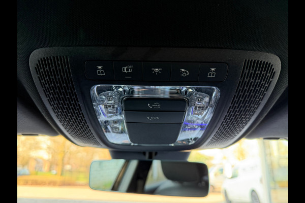 Mercedes-Benz A-Klasse 250 e Luxury 218 Pk / Navi / Cruise / Camera / Sfeerverlichting / Camera / 17".