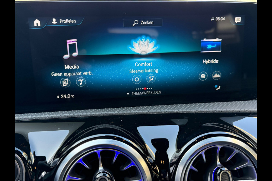 Mercedes-Benz A-Klasse 250 e Luxury 218 Pk / Navi / Cruise / Camera / Sfeerverlichting / Camera / 17".