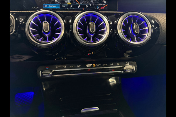 Mercedes-Benz A-Klasse 250 e Luxury 218 Pk / Navi / Cruise / Camera / Sfeerverlichting / Camera / 17".