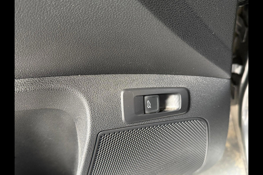 Škoda Karoq 1.5 TSI ACT Sportline Business Automaat Camera 1 Jaar Bovag garantie