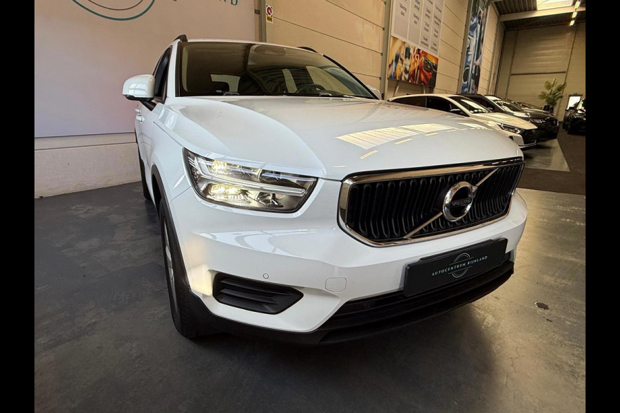 Volvo XC40 1.5 T2 Momentum Core Automaat Carplay Camera Bovag garantie