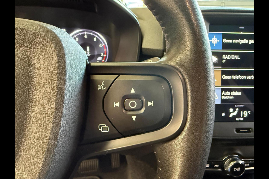 Volvo XC40 1.5 T2 Momentum Core Automaat Carplay Camera Bovag garantie