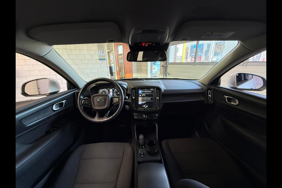 Volvo XC40 1.5 T2 Momentum Core Automaat Carplay Camera Bovag garantie