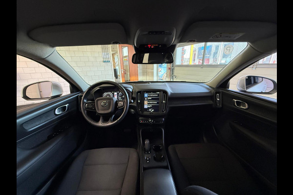 Volvo XC40 1.5 T2 Momentum Core Automaat Carplay Camera Bovag garantie