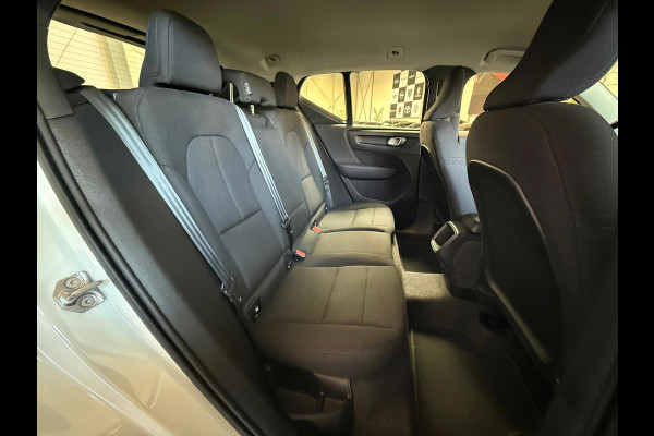 Volvo XC40 1.5 T2 Momentum Core Automaat Carplay Camera Bovag garantie